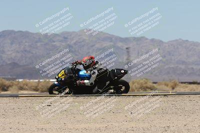 media/Apr-20-2025-CVMA (Sun) [[39090e8767]]/Race 11-500-350 Supersport (Holeshot)/